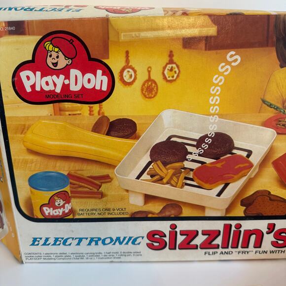 1981 Play Doh Electronic Sizzlin' Skillet Playset with Sizzlin' Sounds--WORKS - Picture 7 of 10